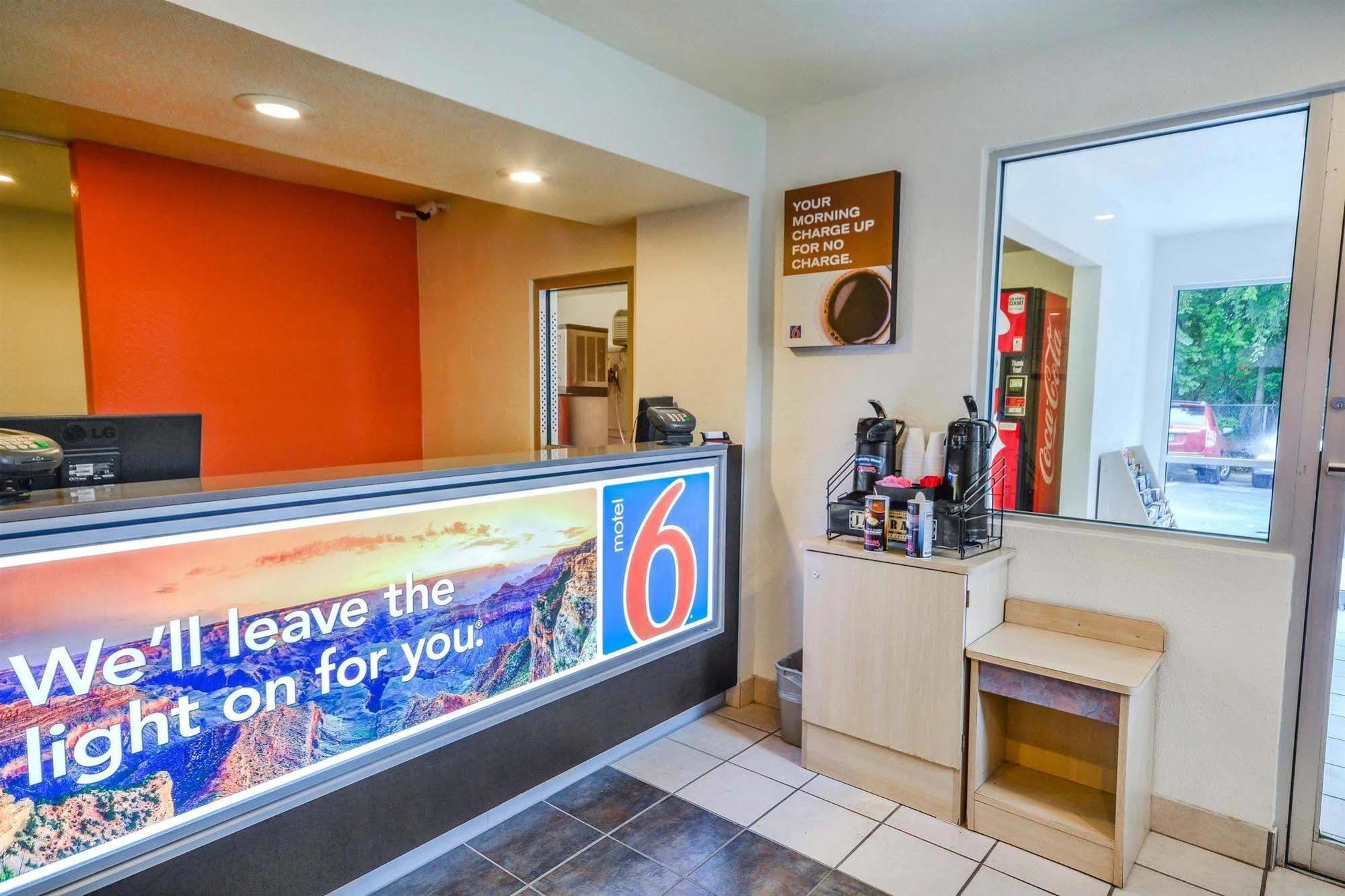 Motel 6-Huntsville, TX Esterno foto